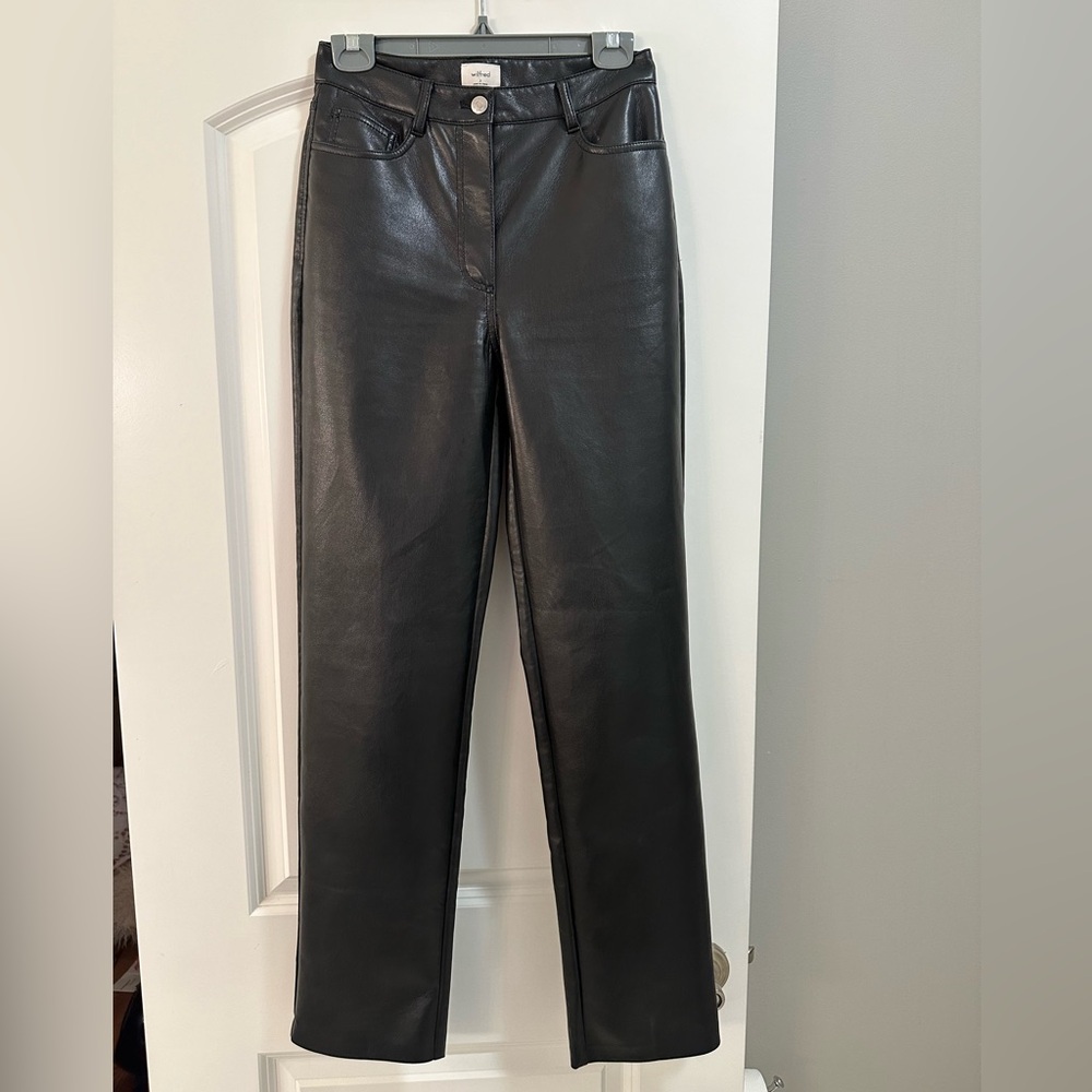 Aritzia Melina Pants - NWOT - Size 2 - Leather